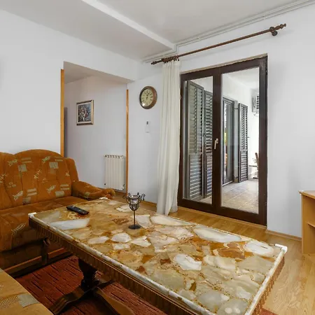 Apartamento Lovely In With Wifi *