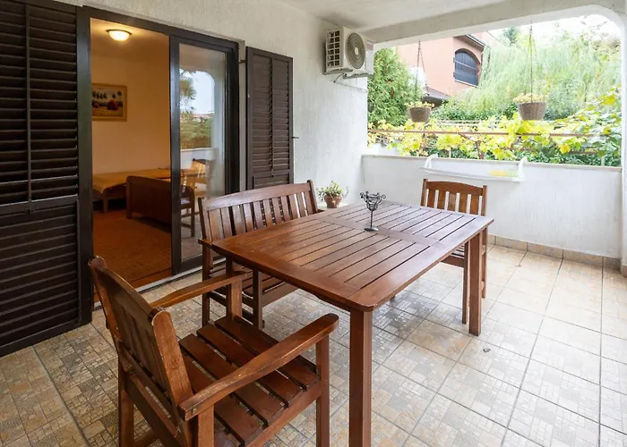 1 Bedroom Stunning In