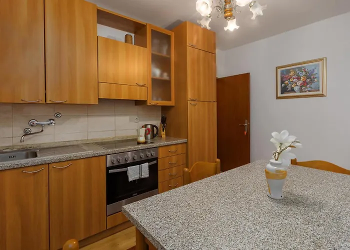 1 Bedroom Stunning In Lejlighed