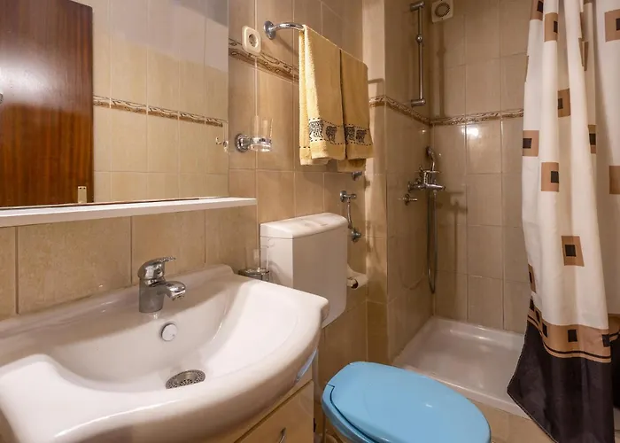 1 Bedroom Stunning In Διαμέρισμα Πόρετς