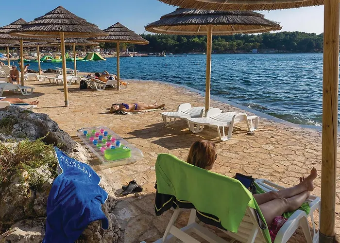 1 Bedroom Stunning In Διαμέρισμα